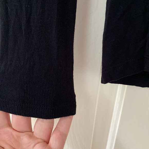 Soft Surroundings Eva Black Cowl‎ Neck Size Medium Rib Knit Long Sleeve Blouse - Picture 4 of 9